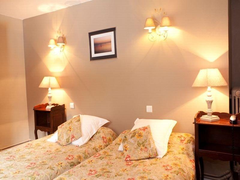 סריל-סור-מר Hostellerie Et Spa De La Vieille Ferme מראה חיצוני תמונה