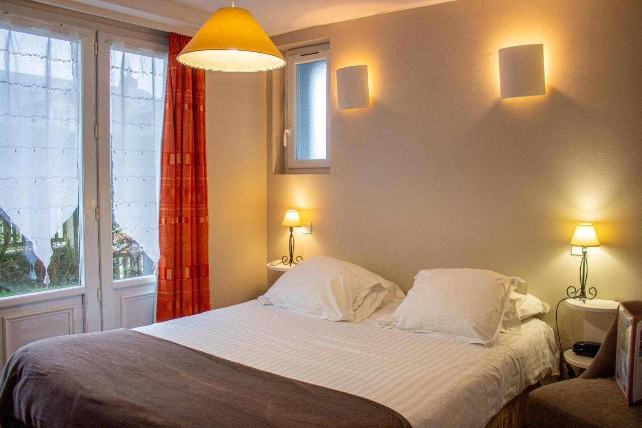 סריל-סור-מר Hostellerie Et Spa De La Vieille Ferme מראה חיצוני תמונה