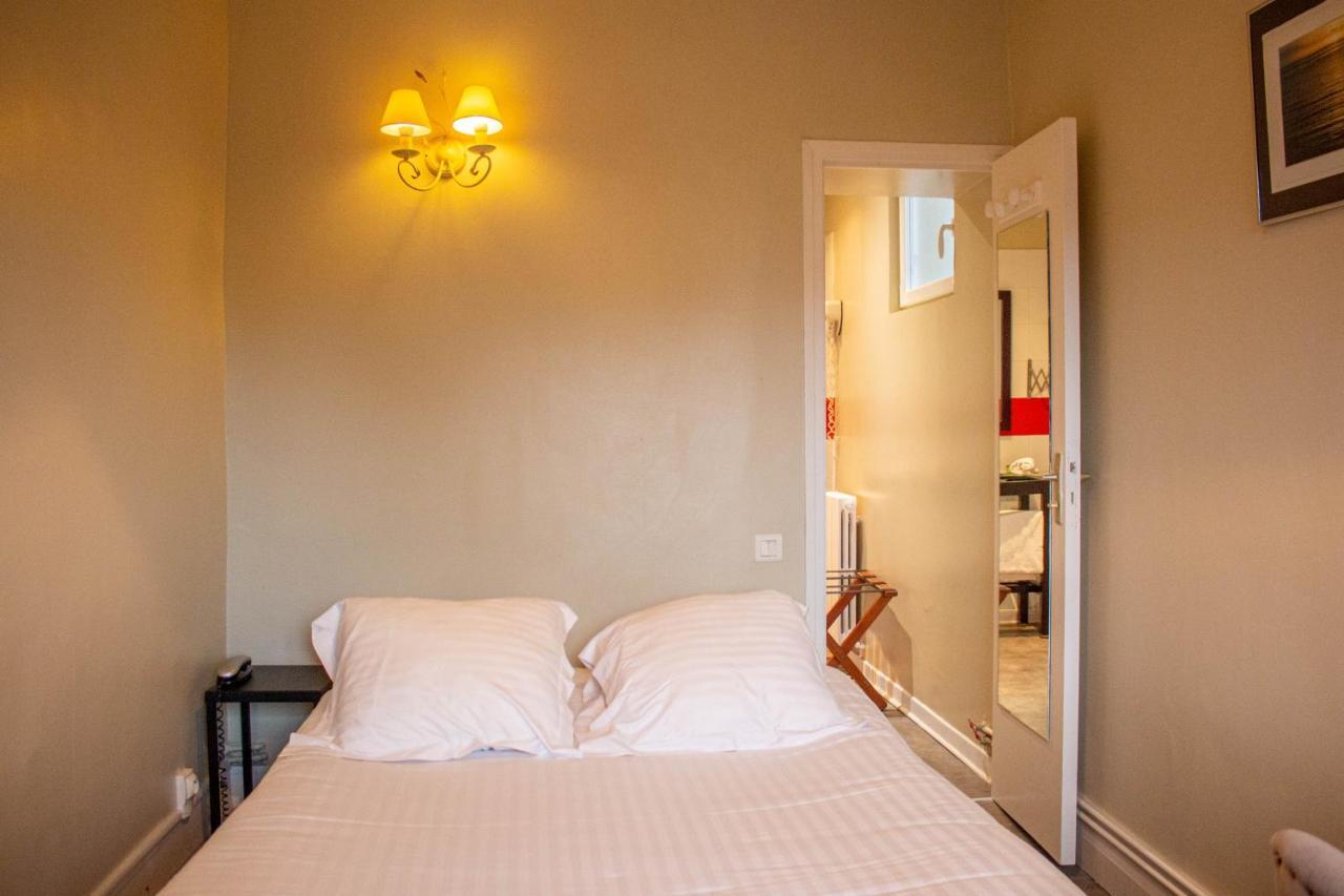 סריל-סור-מר Hostellerie Et Spa De La Vieille Ferme מראה חיצוני תמונה