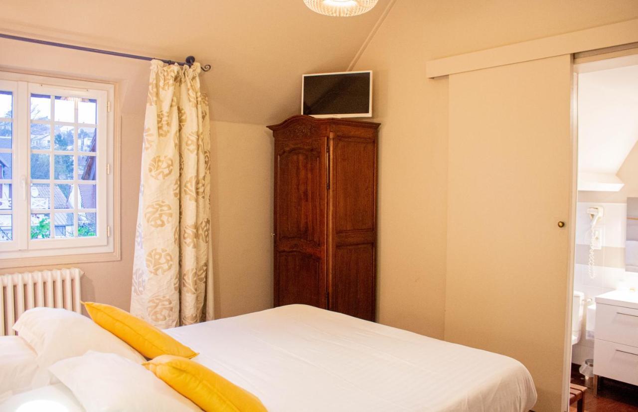 סריל-סור-מר Hostellerie Et Spa De La Vieille Ferme מראה חיצוני תמונה